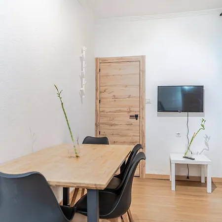 Rentitspain - - Corazon De A Minutos Del Centro