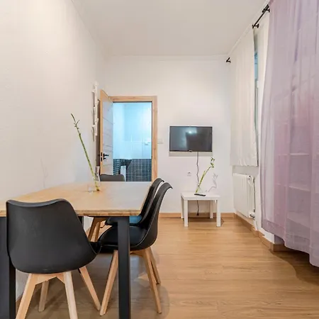 - Corazon De A Minutos Del Centro Apartment *